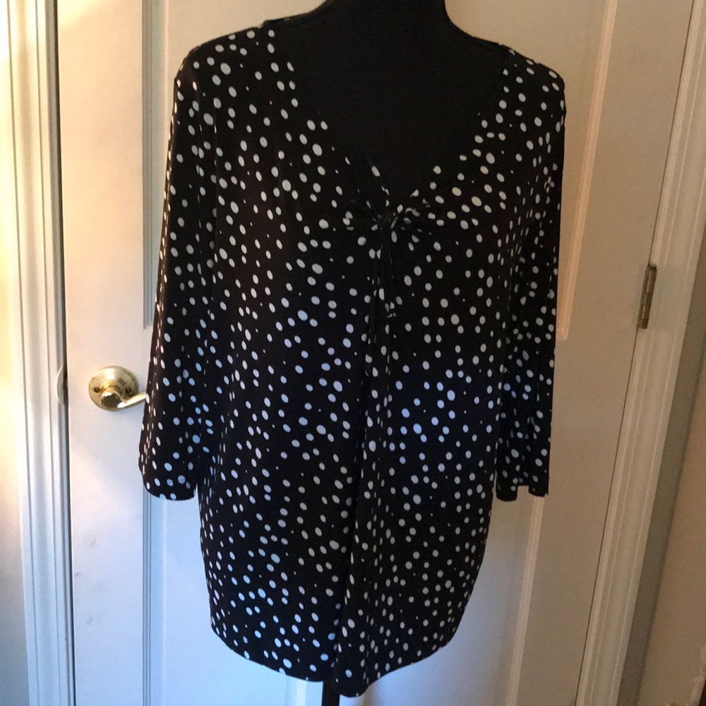 Maternity stretch dot top